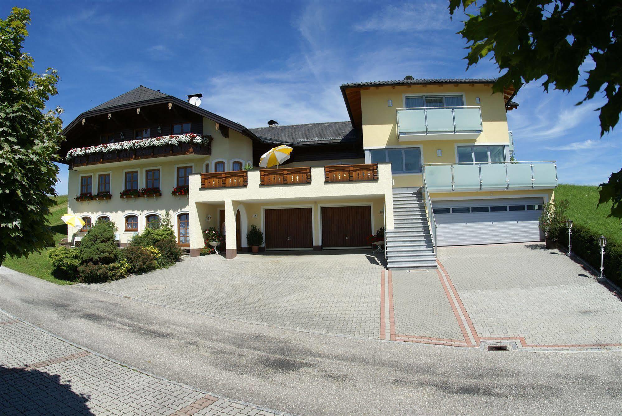 Gaestehaus Stabauer Mondsee Zewnętrze zdjęcie